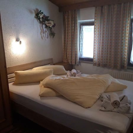 Junser Gasthausl Hotel Tux Eksteriør billede